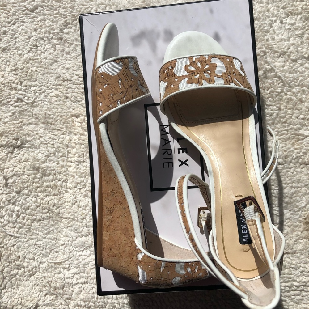 Alex Marie Sandal Wedges🍁